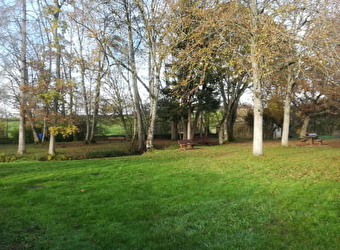Aire d'Accueil pour tentes - CHATILLON-EN-BAZOIS
