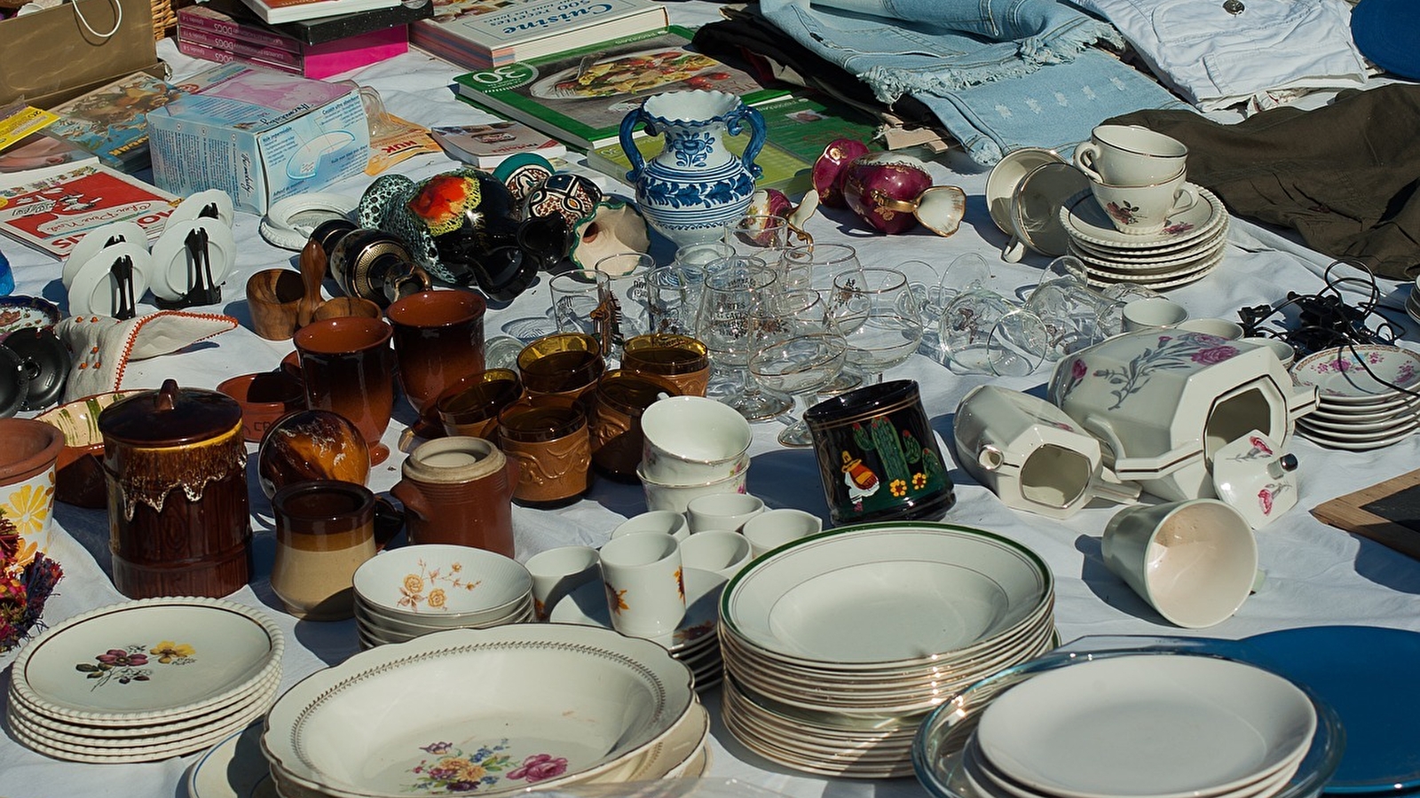 Fête patronale (brocante, marché artisanal, concerts)