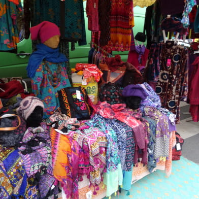 Marché hebdomadaire du dimanche à Cosne-Cours-sur-Loire